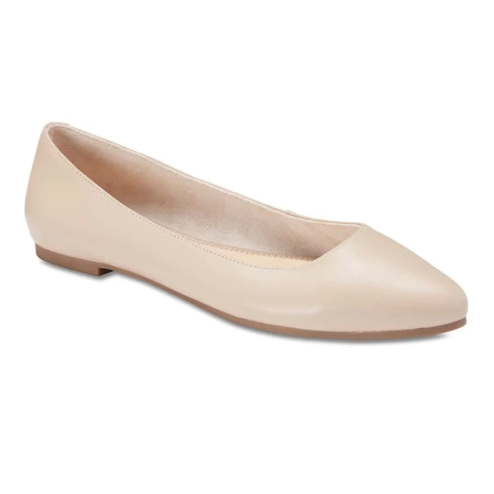 Lucia Flat in Nude Leather