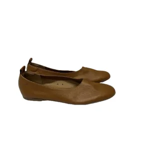 Shoes Flats By Everlane In Brown, Size: 6