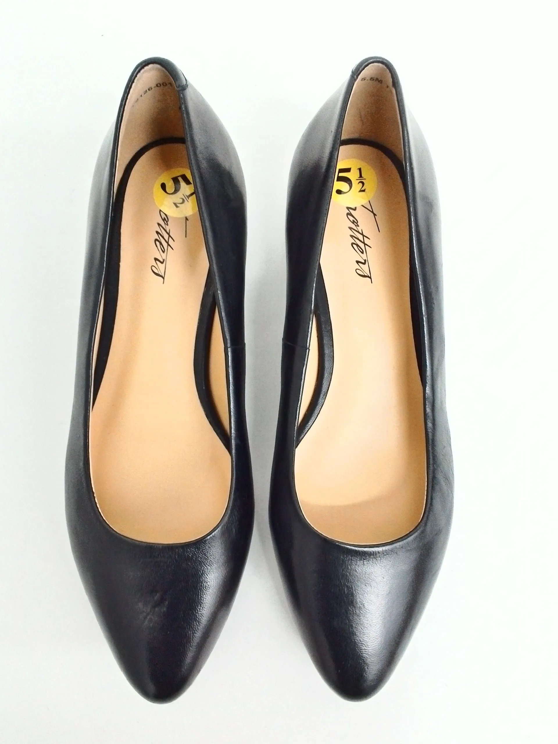 Trotters Women's Black Leather Flats Size 5.5